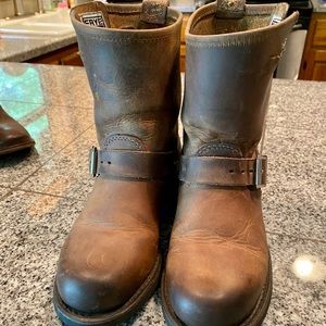 EUC Frye Engineer 8R Ankle Boots-Charcoal Old Town